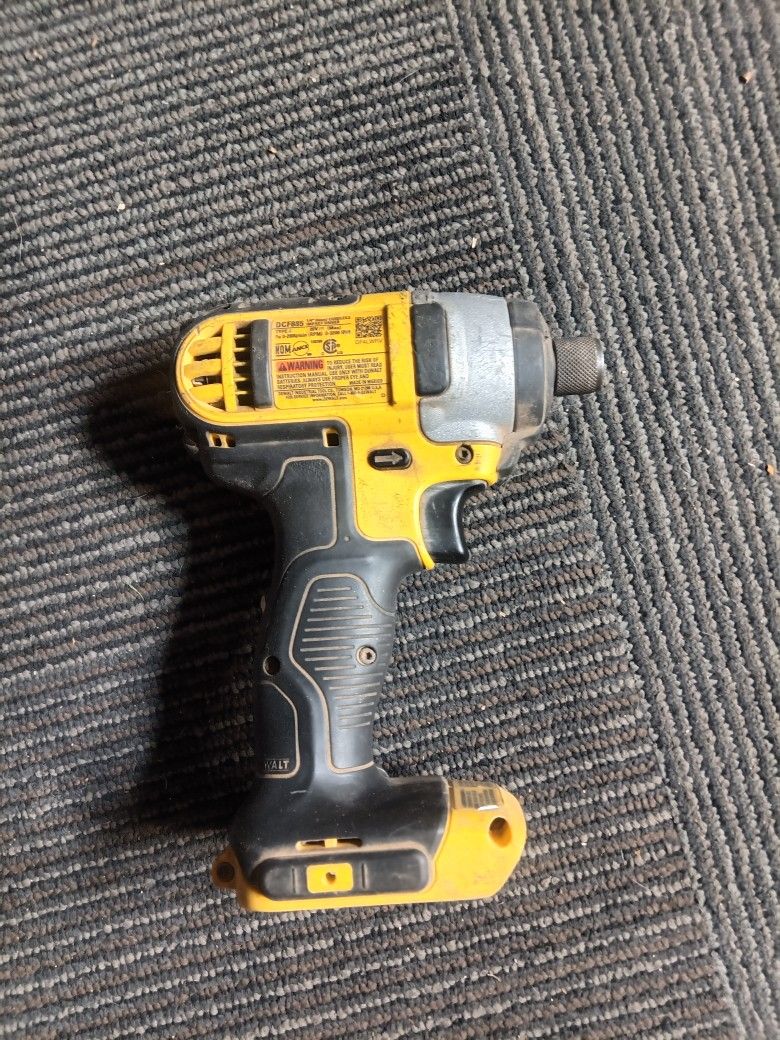20 Volt Dewalt Impact Drill