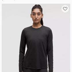 EUC Lululemon Ultralight Hip-Length Long-Sleeve Shirt - Black, size 8