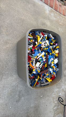 Lego bin - 44 lb - clean