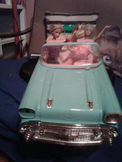Carro con. Barbies