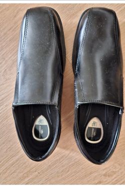 Mens new shoes size 10