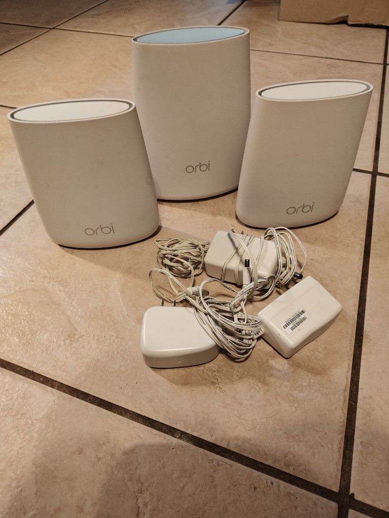 Orbi Orbi AC2200

