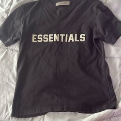 Essentials V-neck Shirt Short-sleeve 