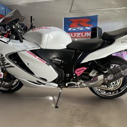 2022  Suzuki Hayabusa 1340cc   14,200