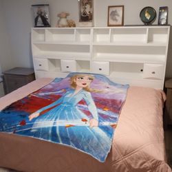 Full Size Bed Set With Bookshelves