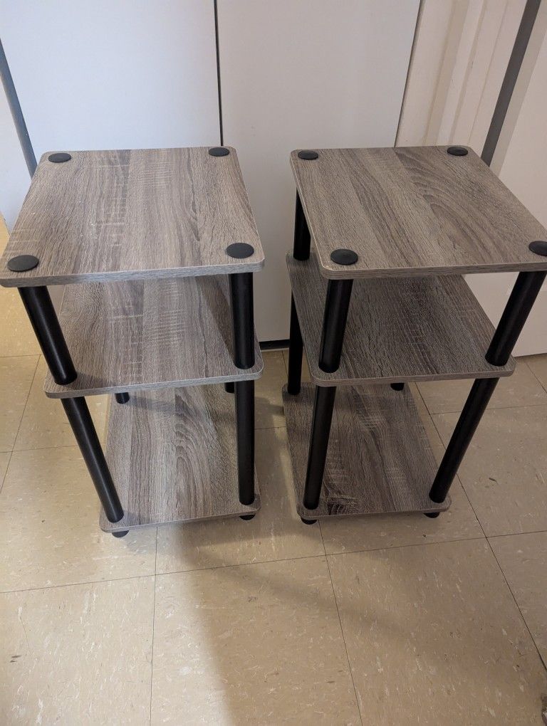 2x French oak Nightstand/ End Tables