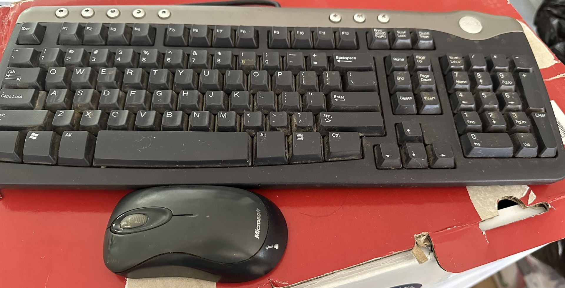 Microsoft Wireless Mouse And Dell Keyboard