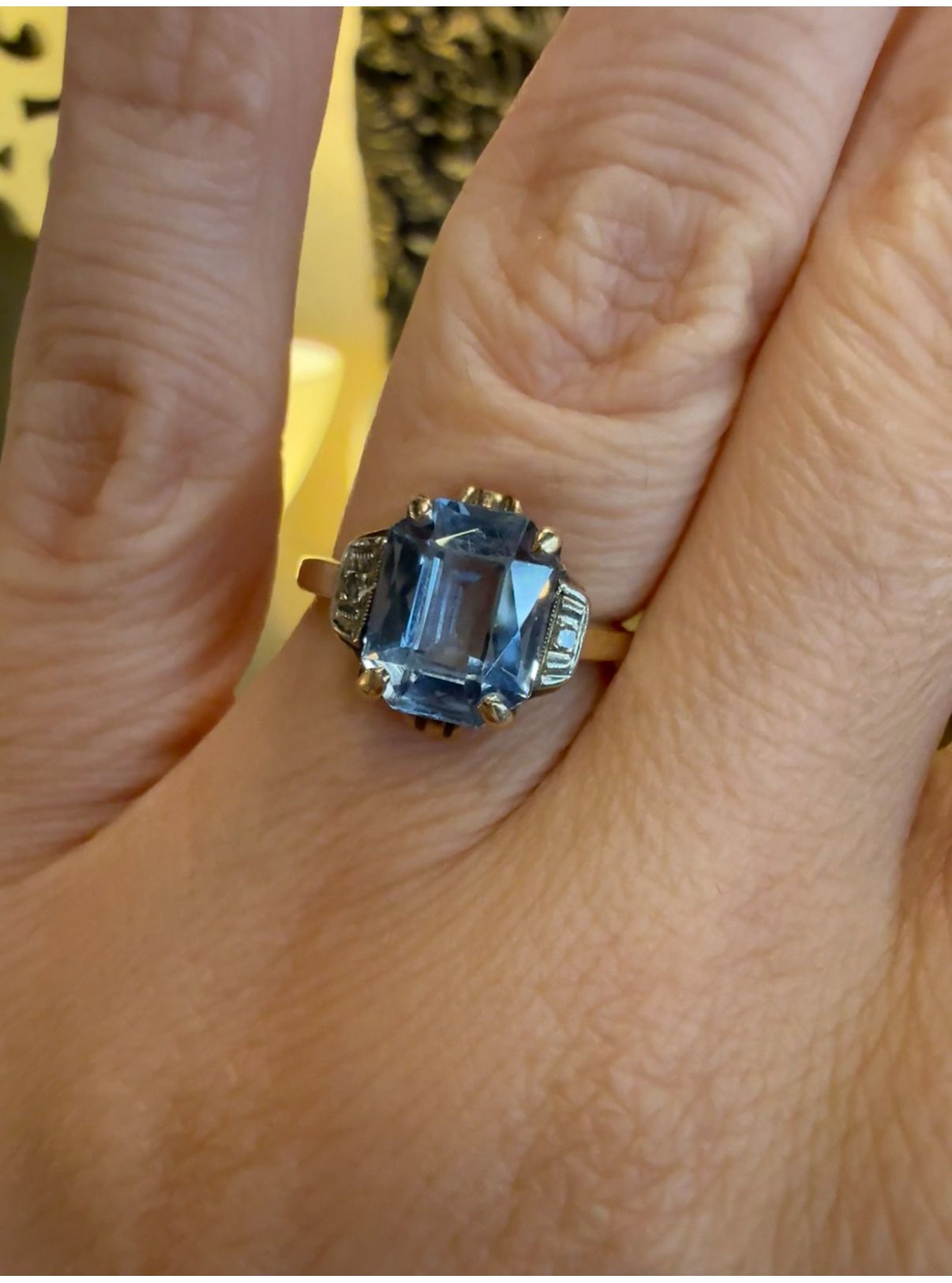 10K Gold Blue Topaz And Diamonds Estate Ring