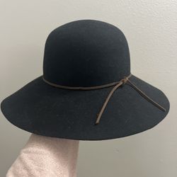 Wide Brim Floppy Hat with Brown Tie Accent
