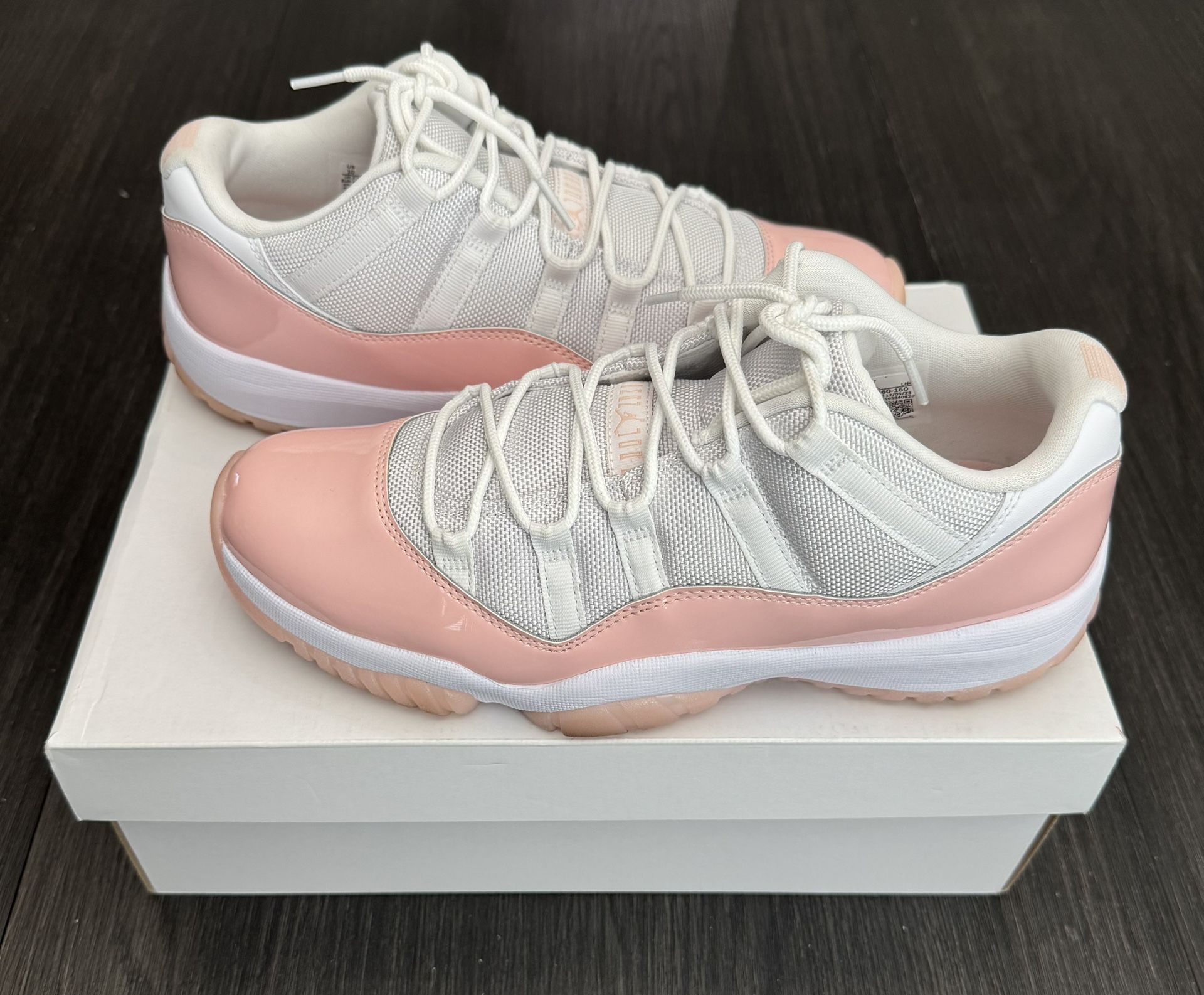 Jordan 11 Low Sz 10W/8.5M $160