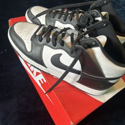 Nike Dunk High Retro - Black/White 