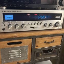 Vintage Superscope (Marantz) R-1270 stereo receiver