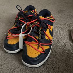 Off-White x Nike Dunk Low 'University Gold' [SIZE 9.5]