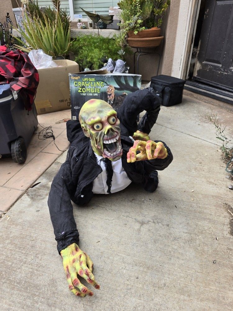 Spirit Crawling Zombie Animatronic