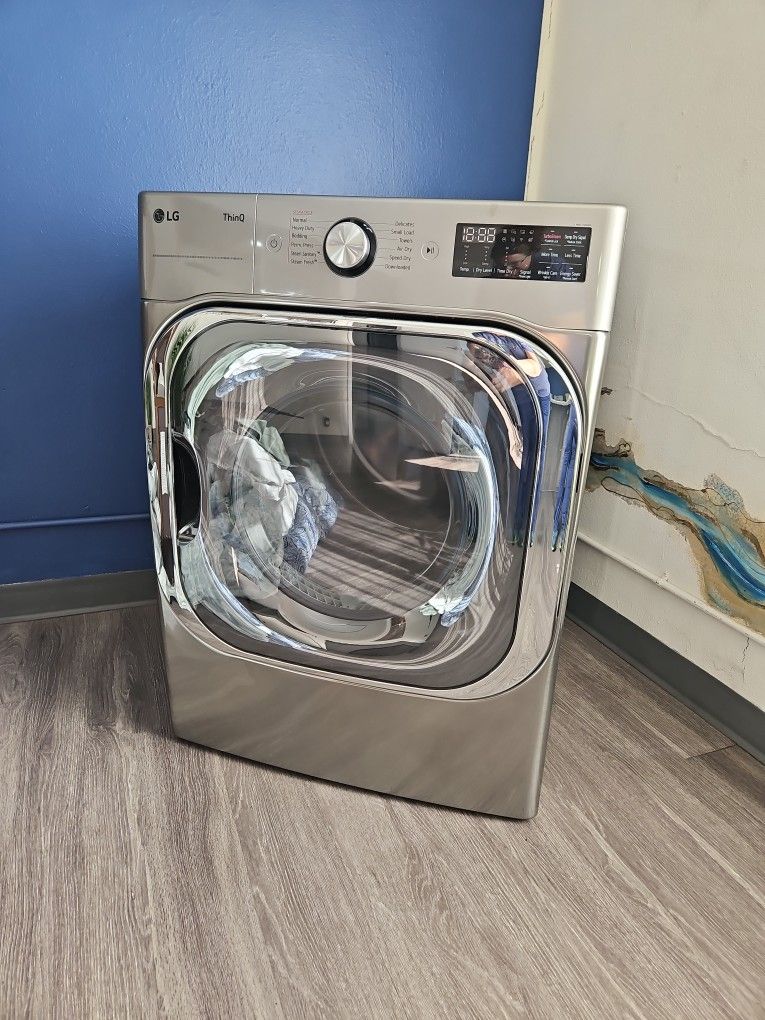 LG Mega Capacity Electric Dryer NEW! Only $250!