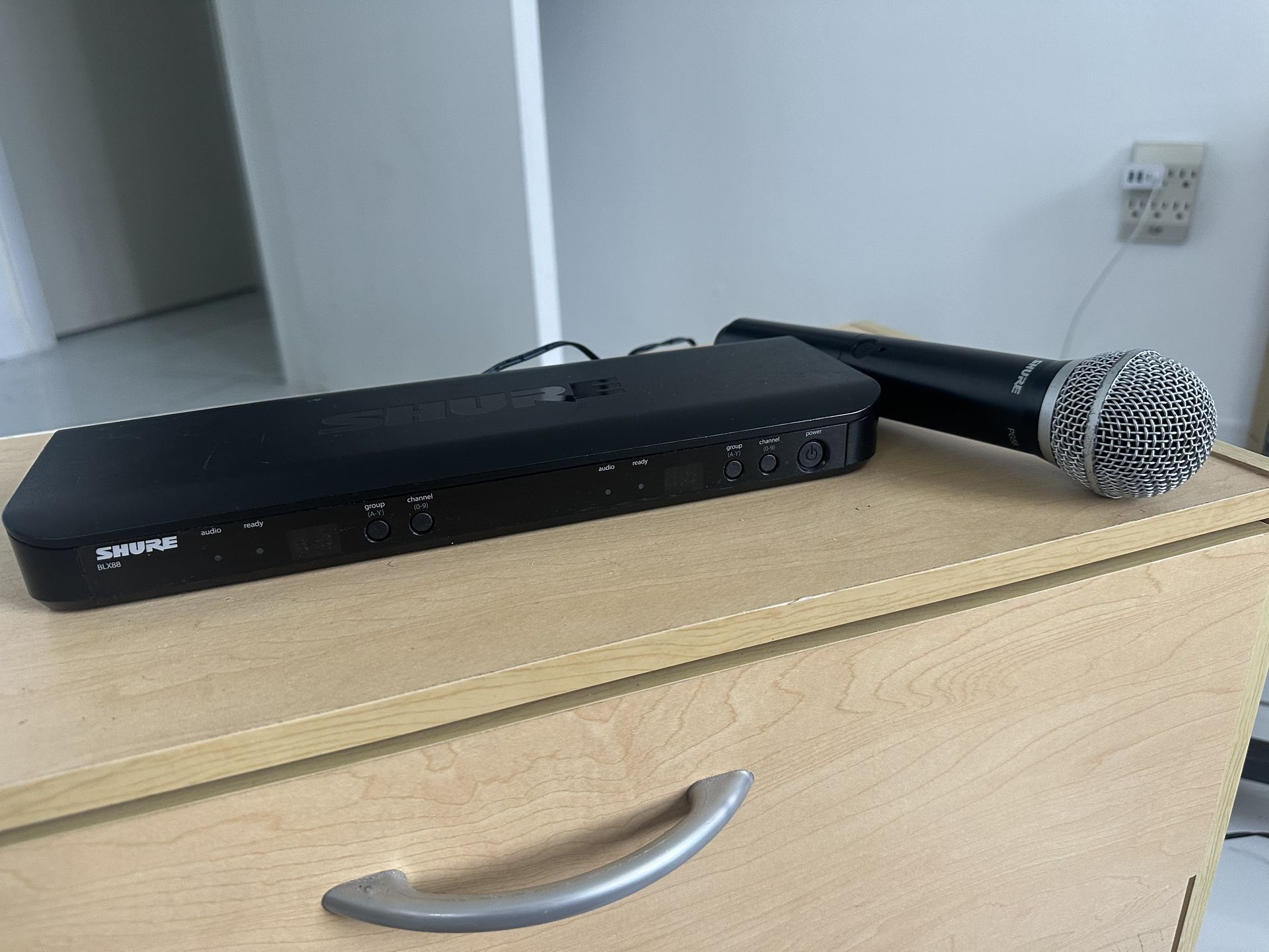 Shure Wireless Mic Blx 88/pg58