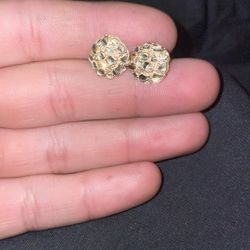 Gold Nuggets 