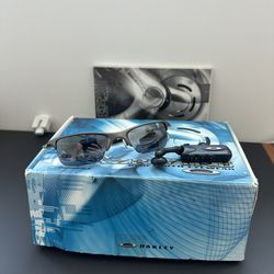 Oakley Razrwire Bluetooth Sunglasses. Open Box, Never Used. Includes Everything