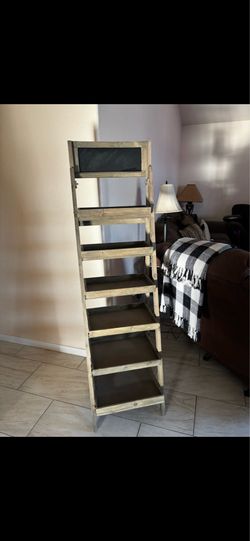 Folding shelf