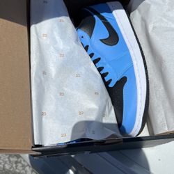 Jordan 1 University blue