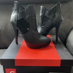 Black Booties With heel 