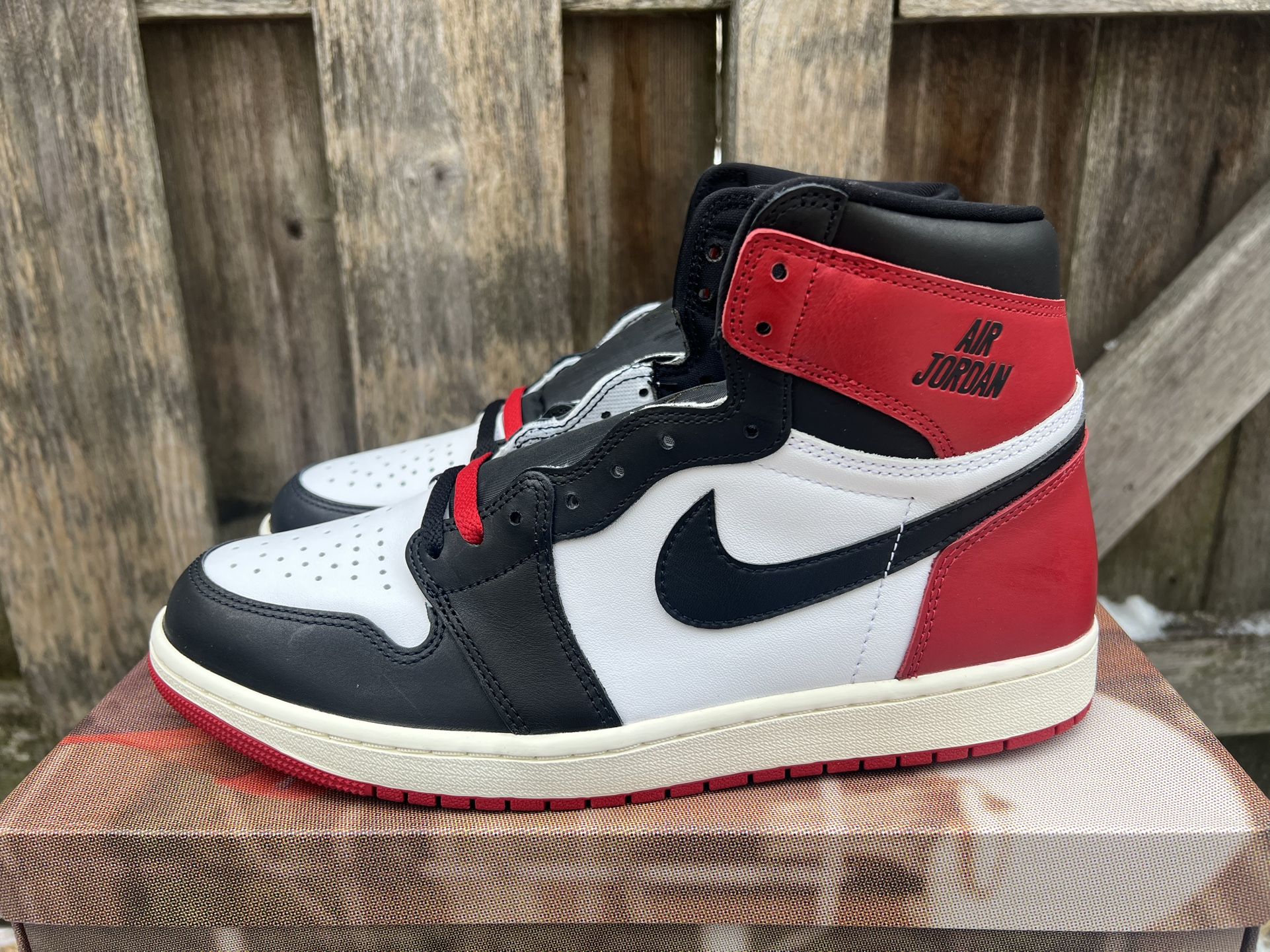 Jordan 1 Black Toe Reimagined Size 11.5