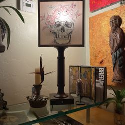 Lamp With Skull