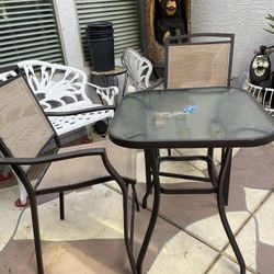 $200 Brand New Patio Set With 2 Chairs 