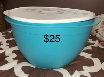 Tupperware maxi bowl