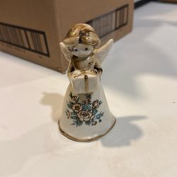 Angel bell Figurine 
