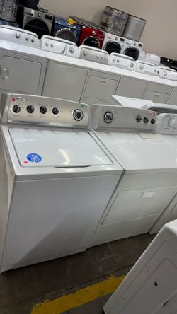 Whirlpool washer and dryer set