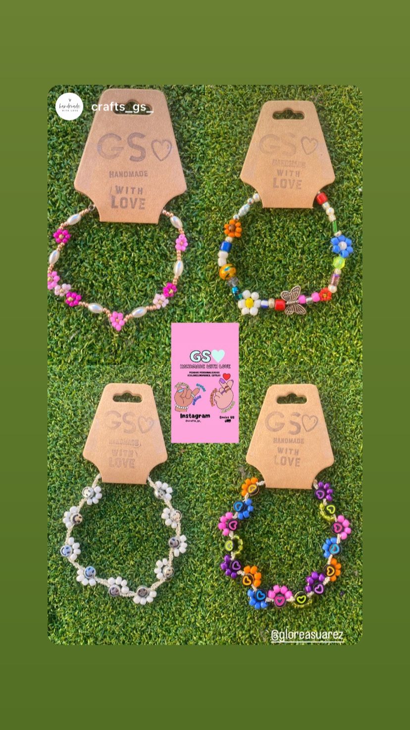 Bracelets Hand Made. Pulseras Hechas A Mano