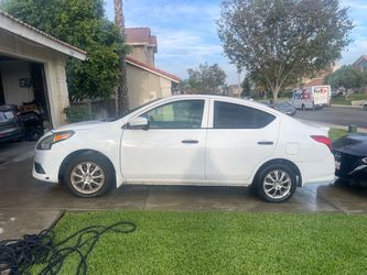 2019 Nissan Versa