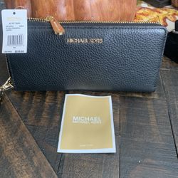 New With Tags Michael Kors WALKET
