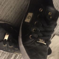 Lnew Leather Guess Fashion Sneakers Size 9 1/2 Only $50 Firm