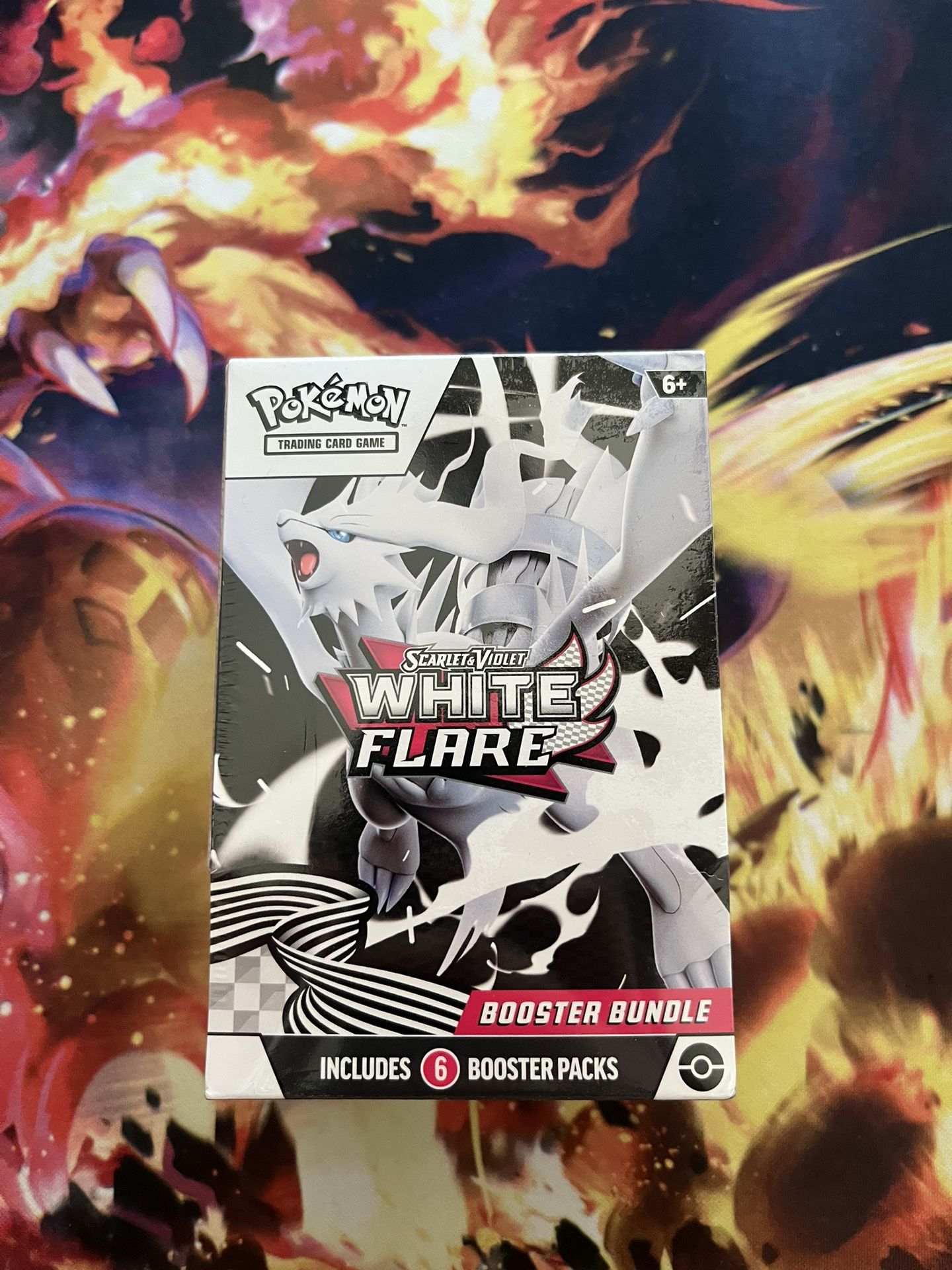 Scarlet & Violet White Flare Booster Bundle