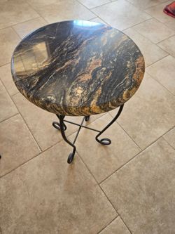 Beautiful solid custom made thick polished granite side table 1 1/4" thick, 16" round, 24" tall