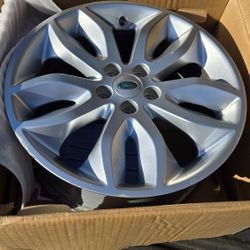 2013 Land Rover Stock Rims (4)