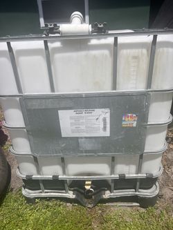 275 Gallon Water Tank