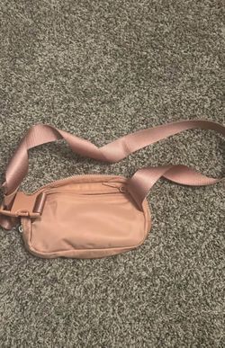 Lulu fanny pack