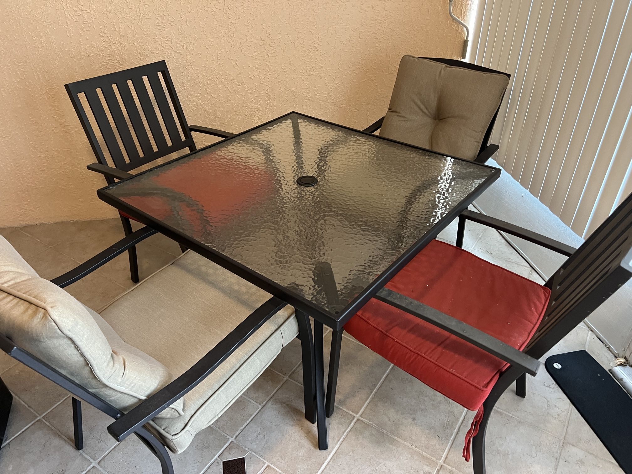Patio table 4 chairs