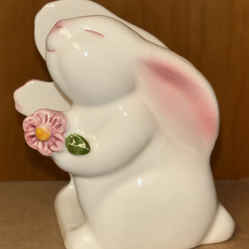 VTG Avon White Rabbit With Flower Napkin Holder Brazil  Easter Bunny With Box