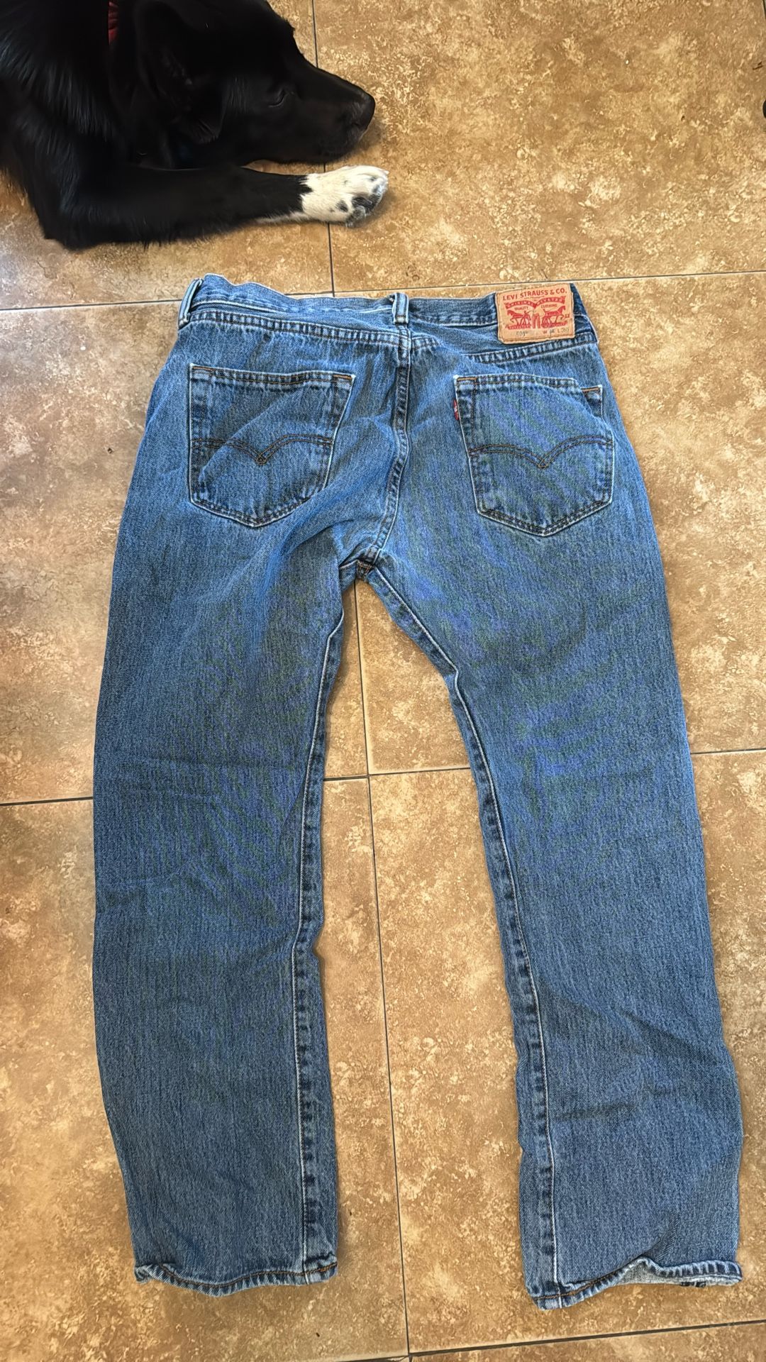 Levi 501 W 34 L 30