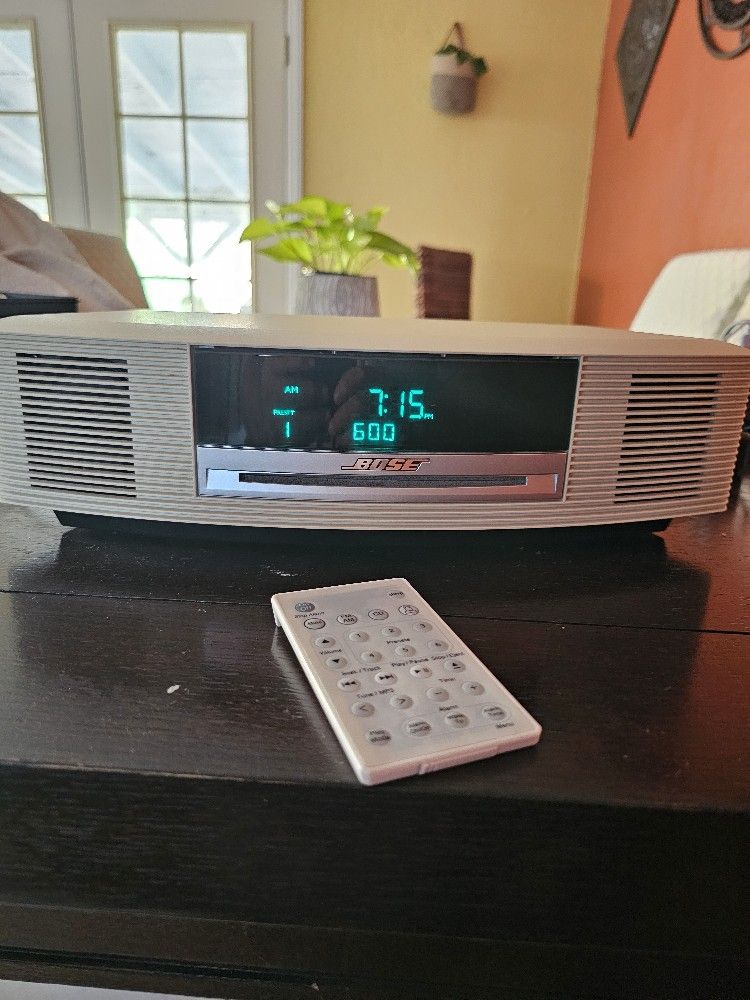 Bose Wave Radio Music With Cd.