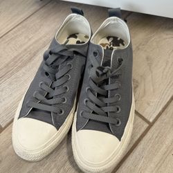 Converse Gray and White Sneakers Casual Canvas Design