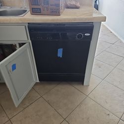 Whirlpool Dishwasher
