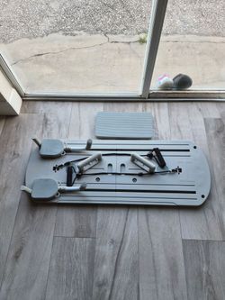 ✨ Multi-Functional Pilates/Fitness Board – Like New! ✨