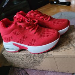 EMERY ROSE Patch Decor Air Wedge Sneakers