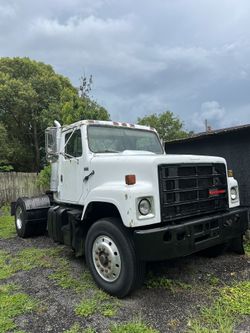 1988 International S2500