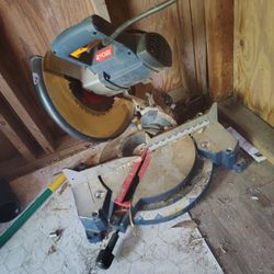 Ryobi 10-inch compound miter saw